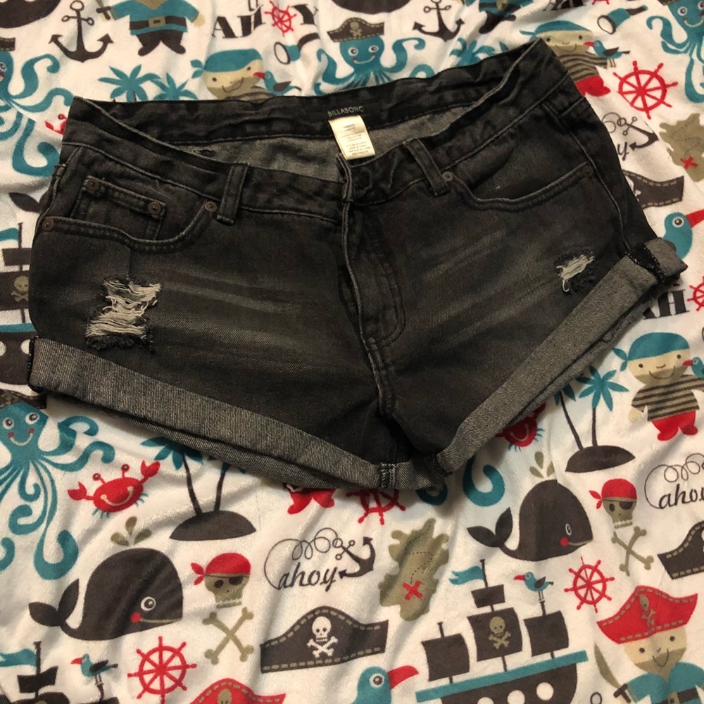 NWOT Billabong Jean shorts